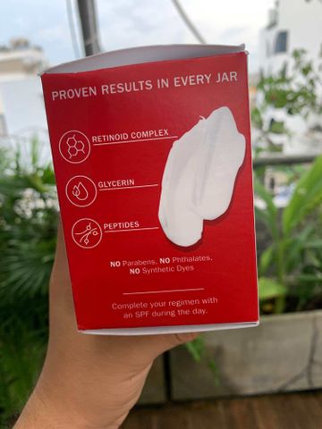 Kem Dưỡng Da Ban Đêm Olay Regenerist RETINOL 24 - Giảm Nếp Nhăn, Trắng Sáng, Cấp Ẩm 24 Giờ (48g)