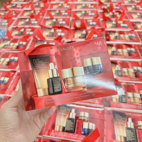 Set Estee Lauder Unwrap Your Glow 24/7 - Dưỡng ẩm sâu, phục hồi bề mặt da, mang lại làn da tươi sáng, trẻ trung và tràn đầy sức sống.