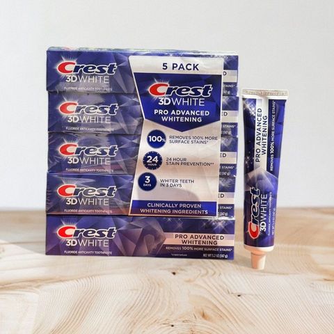 Kem đánh răng Crest 3D White Advanced Triple Whitening Mẫu mới - Giúp Trắng Răng, Bảo Vệ Nướu, Hơi Thở Thơm Mát