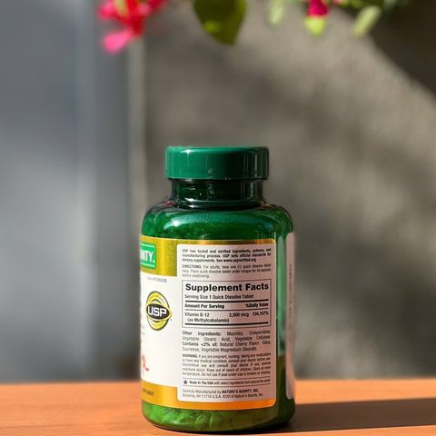 Viên uống Vitamin B12 Nature’s Bounty 2500mcg - Hỗ trợ hệ thần kinh, tim mạch, giảm stress - 300 viên ngậm hương vị anh đào