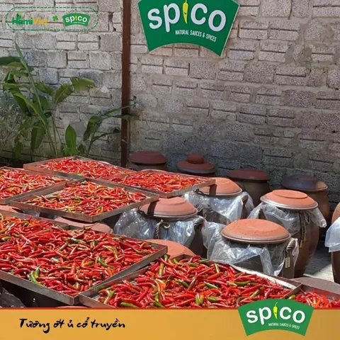 Tương Ớt Đình Hương Spico - Vị Cay Truyền Thống Bắc, Tự Nhiên, Không Hóa Chất, Chai Thủy Tinh 115g