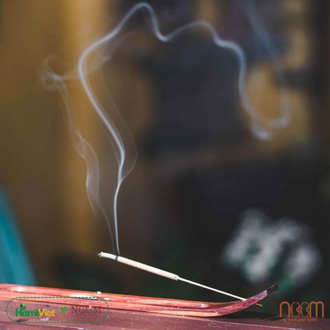Nhang Quế Thông Noom - Nhang Tự Nhiên Không Hóa Chất Giúp Thư Giãn và Thanh Lọc Không Khí - 50g, 300g