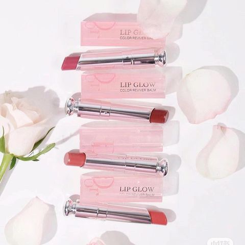 Son dưỡng Dior Addict Lip Glow 013 Hồng Nude 3.2g - Tạo màu sắc tự nhiên và quyến rũ cho đôi môi, sản phẩm dưỡng ẩm cao cấp chính hãng.