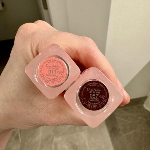 Son Dưỡng Dior Addict Lip Glow 057 Shimmer Cinnamon 3.2g - Màu Đỏ Nâu Dưỡng Ẩm Tự Nhiên Cho Đôi Môi Quyến Rũ