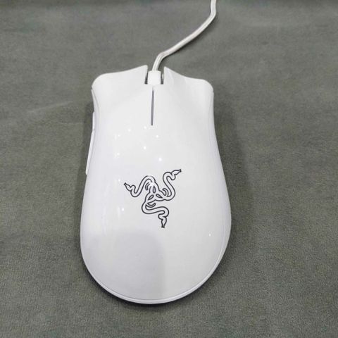 Chuột Razer DeathAdder Elite Essential Trắng - Cảm Biến 3500dpi, 5 Nút Chơi Game & Văn Phòng, Dùng Cho PC Laptop