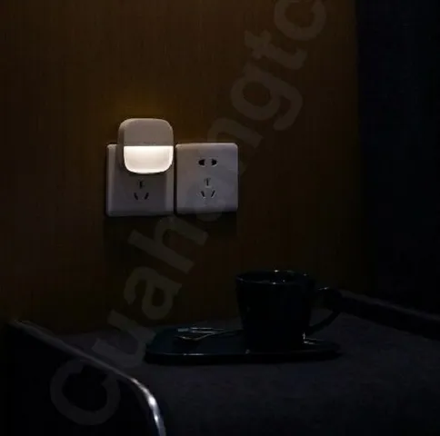 Đèn Ngủ Cảm Biến Yeelight YLYD09YL - Tự Động Bật Tắt, Ánh Sáng Dịu Nhẹ, Tiết Kiệm Điện, Thiết Kế Gọn Nhẹ Cho Phòng Ngủ, Hành Lang, Phòng Em Bé