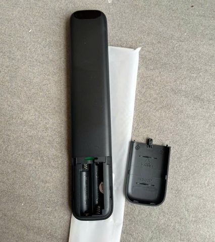 Điều Khiển Remote Tivi TCL Giọng Nói 3 Nút Trắng Dài - Phím Êm, Hỗ Trợ Smart TV, Tặng Kèm Pin Chính Hãng