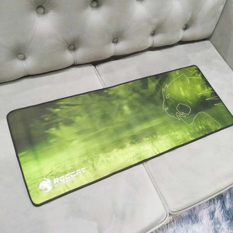 Miếng Lót Chuột Gaming Roccat Xanh Lá 80x30cm Chống Nước, Bề Mặt Trơn, Dày 3mm, Siêu Bền, Chống Trơn Trượt