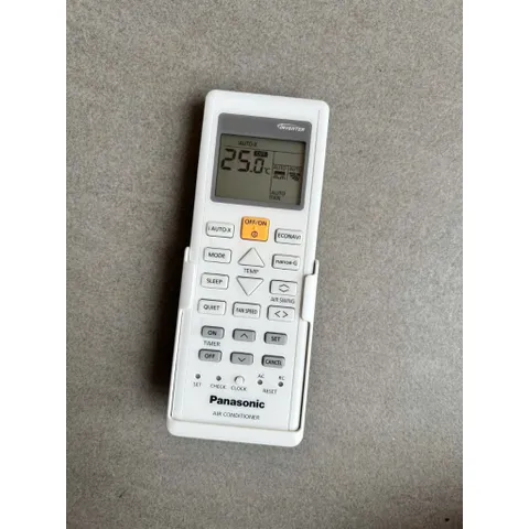Điều khiển Điều Hòa Panasonic 2 Chiều Mới Fullbox - Giảm Sâu 16 Độ Kèm Pin và Đế Treo, Hàng Chính Hãng