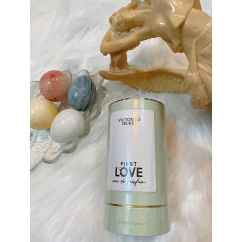 Nước Hoa Victoria's Secret First Love EDP 50ML - 100ML, Hương Nhẹ Nhàng, Nữ Tính, Phong Cách Tiểu Thư, Hương Violet và Hoa Ly Ly