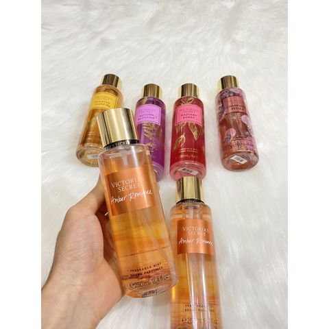 Xịt Thơm Toàn Thân Victoria's Secret Amber Romance 250ml - Hương Nha Đam & Cúc La Mã, Duy Trì Hương Thơm Lâu Dài