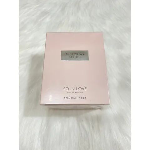 Nước Hoa Nữ Victoria's Secret Eau So Party EDP 50ml & So In Love EDP 50ml - Hương Thơm Quyến Rũ, Lễ Hội, Lãng Mạn