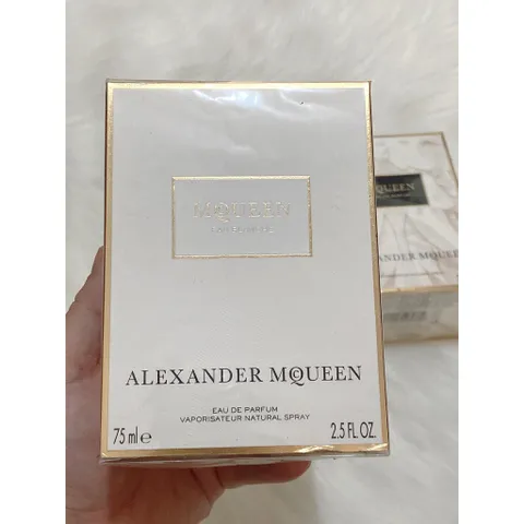 Nước Hoa Alexander McQueen Eau Blanche 75ml - Hương Nhẹ Nhàng, Tinh Tế cho Phái Đẹp - Mỹ Phẩm Cao Cấp