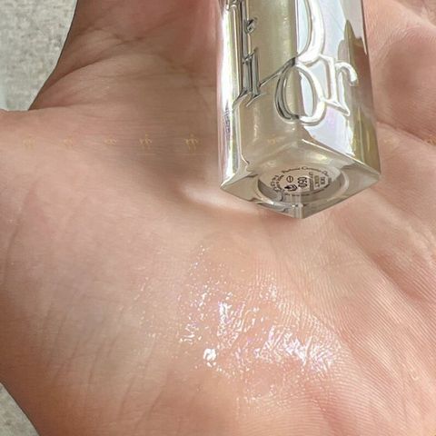 Son Dưỡng Môi Dior Addict Lip Maximizer 002 Opal Holographic 6ml - Dưỡng ẩm, Tăng cường độ bóng, Hiệu ứng ánh sáng hình holographic, Chính hãng