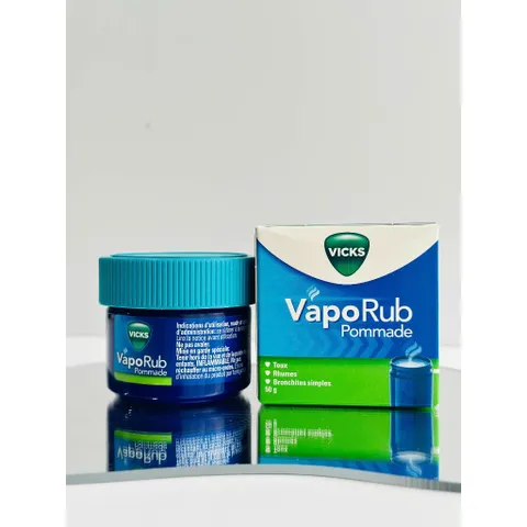 Sáp mỡ ấm ngực Vabo Rub giữ ấm, giảm ho, nghẹt mũi hũ 50g
