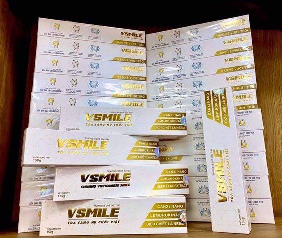 Kem Đánh Răng VSMILE - Giữ Sạch Răng Miệng, Ngăn Ngừa Đột Quỵ, Hơi Thở Thơm Mát, Đánh Bật Mảng Bám, Chăm Sóc Răng Miệng Tốt Nhất