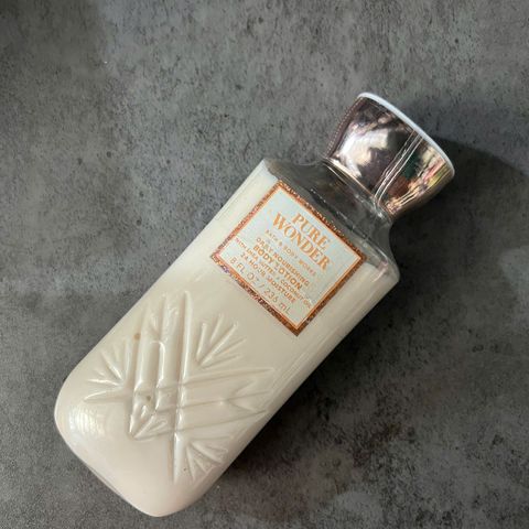 Sữa Dưỡng Thể Pure Wonder 236ml - Dưỡng Ẩm 24 Giờ, Nuôi Dưỡng Da, Hương Thơm Tinh Tế, Phù Hợp Mọi Loại Da