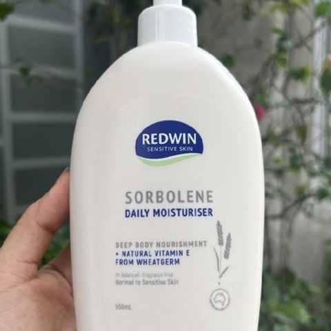 Sữa Tắm Dưỡng Ẩm Redwin 1 Lít Cho Da Nhạy Cảm - Tắm Ướt Và Tắm Khô, Làm Sạch Nhẹ, Giữ Ẩm Tự Nhiên
