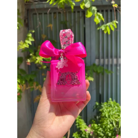 Nước Hoa Nữ Juicy Couture Viva La Juicy Petals Please EDP 100ml - Hương Nữ Tính, Thanh Lịch, Tươi Mát, Quà Tặng Hoàn Hảo