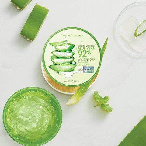 Gel Dưỡng Ẩm Nature Republic Aloe Vera 92% - Giải Pháp Dưỡng Ẩm Từ Thiên Nhiên 300ml cho Da Mịn Màng, Tươi Trẻ