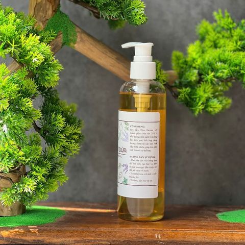 Sữa Tắm Dừa Coconut Shower Gel Escoco 250ml - Dưỡng Ẩm Mềm Mại, Hương Thơm Thoải Mái, Thiên Nhiên Việt Nam