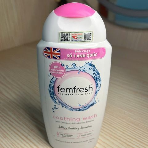 Femfresh Soothing Wash - Dung Dịch Vệ Sinh Phụ Nữ 250ml Kháng Khuẩn, Không Gây Dị Ứng, Hàng Nhập Khẩu Chính Ngạch từ Anh