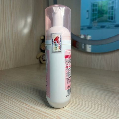 Bọt Vệ Sinh Phụ Nữ Femfresh 150ml - Chiết Xuất Bơ Karité & Sữa Yến Mạch, Kháng Khuẩn, Dưỡng Ẩm, Ngăn Ngừa Viêm Nhiễm