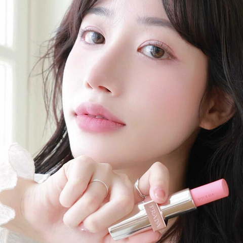 Son Dưỡng Prada Light Glowing Lip Oil Stick U016 Rose - Dưỡng Ẩm, Tô Màu Tự Nhiên, Chính Hãng Sang Trọng cho Đôi Môi Căng Mọng
