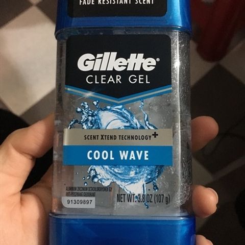 Gel khử mùi Gillette Clear Gel Cool Wave 107ml - Tươi mát, ngăn mùi lâu dài, cho cảm giác thoải mái và tự tin cả ngày.