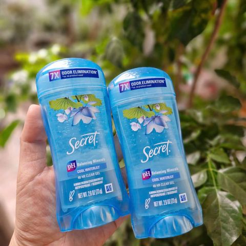 Lăn khử mùi Secret Cool Waterlily Clear Gel 73g – thoáng sạch