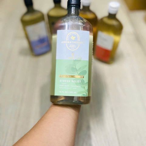 Gel tắm Bath & Body Works Aromatherapy Eucalyptus & Spearmint 295ml – thư giãn