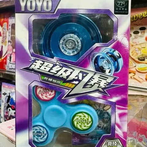 Bộ Đồ Chơi Con Quay Và Yoyo 2in1 Chọn Màu Ngẫu Nhiên 779-037 779-032 Toy Đa Năng Phù Hợp Nhiều Hoạt Động Vui Chơi