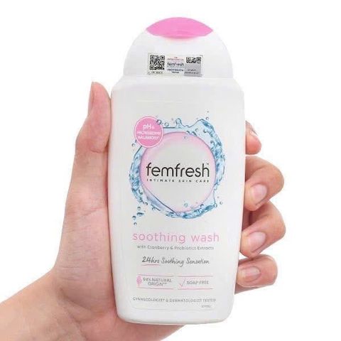 Dung dịch vệ sinh Femfresh Intimate Skin Care Soothing Wash 250ml