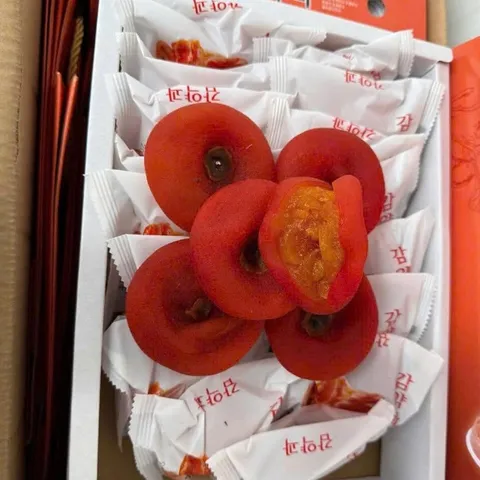 Hồng Treo Gió Hàn Quốc 1kg - Hoa Quả Sấy Khô Nguyên Chất, Thơm Ngon, Lợi Ích Sức Khỏe Tuyệt Vời, Quà Tặng Ý Nghĩa