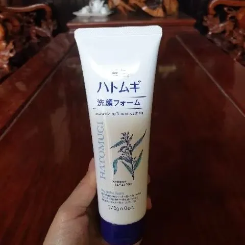 Sữa Rửa Mặt Trắng Da Hatomugi 170ml - Chiết Xuất Ý Dĩ, Làm Sạch, Ngăn Ngừa Mụn, Dưỡng Ẩm Cho Da Mềm Mại, Nội Địa Nhật Bản