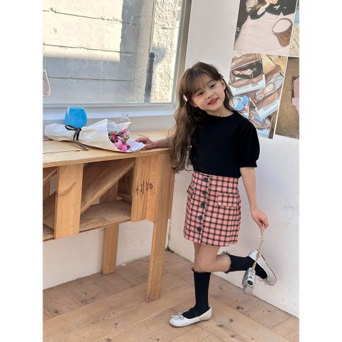 Chân Váy Ngắn Kẻ Hồng Ambbkids Phong Cách Nhóm Nhạc Nữ Hàn Quốc Dễ Thương Cho Bé Gái - Thời Trang Ngày Hè Năng Động 2-8 Tuổi