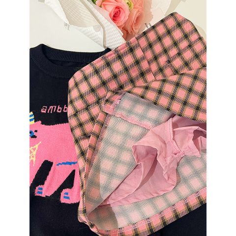 Chân Váy Ngắn Kẻ Hồng Ambbkids Phong Cách Nhóm Nhạc Nữ Hàn Quốc Dễ Thương Cho Bé Gái - Thời Trang Ngày Hè Năng Động 2-8 Tuổi