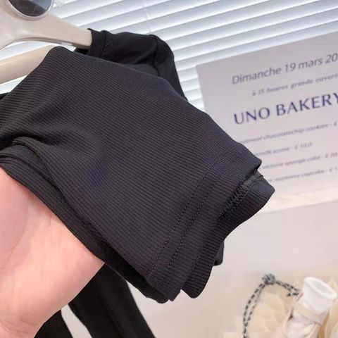 Bộ Quần Áo Tay Ngắn Cho Bé Gái - Quần Dài Loe Xẻ Tà Hoạ Tiết Trái Tim Chất Liệu Cotton Thoáng Khí, Dành Cho Trẻ Từ 1-9 Tuổi