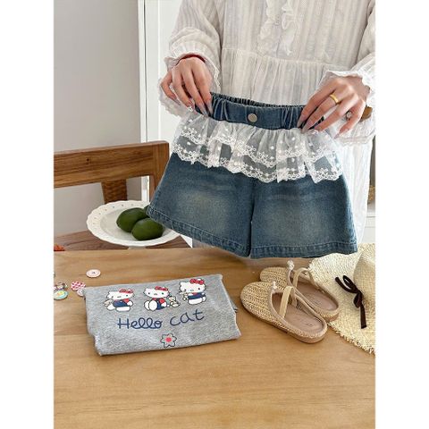 Bộ Đồ Bé Gái Hello Cat Dễ Thương - Áo Thun Tay Ngắn & Quần Jeans Ngắn Phối Ren Xinh Xắn từ 2-8 Tuổi