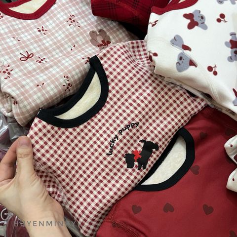 Bộ Đồ Ngủ Lót Lông Ấm Áp Màu Đỏ Giáng Sinh Cho Bé - Thời Trang Thu Đông Dễ Thương Cho Bé Trai Gái 2025