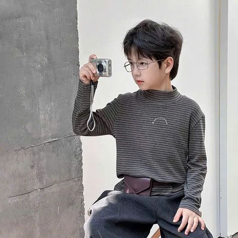 Áo Nỉ Giữ Nhiệt Sọc Ngang Cổ Cao Cho Bé Trai Gái - Thời Trang Thu Đông Ambbkids 2025, Chất Liệu Dày Dặn, Phong Cách Hàn Quốc