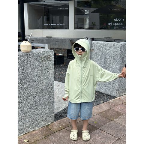 Áo Chống Nắng Trẻ Em AmbbKids UPF50+ - Bảo Vệ Chống Tia UV, Thoáng Khí, Thời Trang Mát Mẻ Cho Bé 3-10 Tuổi