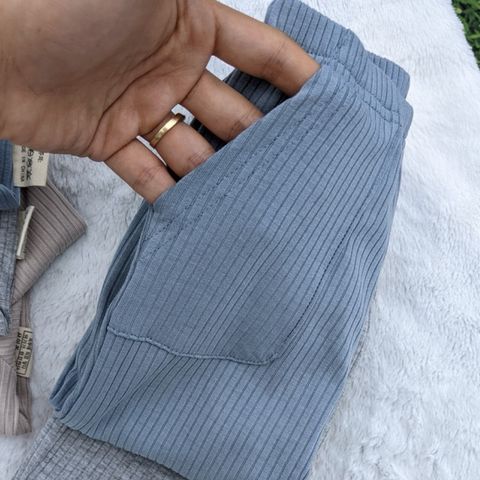 Bộ Đồ Thun Gân Bé Trai/Gái Peekaboo - Chất Liệu Cotton Mềm Mại, Phong Cách Hàn Quốc Dễ Thương, Thoáng Mát Cho Mùa Thu Đông
