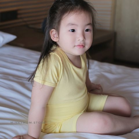 Bộ Cộc Đùi Thun Tăm Cạp Cao MinkyMom Quảng Châu Cho Bé Trai Bé Gái - Thoáng Mát, Nhiều Màu Sắc, Hè 2023
