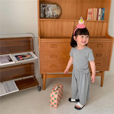 Bộ Quần Áo Thun Lạnh Tay Cộc Chống Muỗi Cho Bé Trai Gái - Thời Trang Hè 2023, Chất Cotton Mát Mẻ, Phù Hợp Với Mọi Kích Cỡ