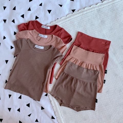 Bộ Cộc Thun Lạnh Minky Mom Cao Cấp - 16 Màu Ngọt Ngào, Thoáng Mát Cho Bé - Quần Chip Nằm Điều Hòa Thời Trang Trẻ Em