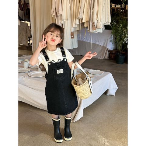 Váy Yếm Jeans Dày Dặn Cho Bé Gái Ambbkids Quảng Châu - Thời Trang Trẻ Em Size 90-150, Chất Cotton Thấm Hút Mồ Hôi