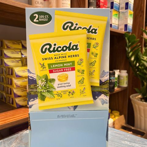 Kẹo Ho Ricola Bịch 105 Viên - Thảo Dược Thiên Nhiên từ Thụy Sĩ, Vị Mật Ong, Giảm Ho, Dịu Cổ Họng, Thích Hợp cho Người Tiểu Đường