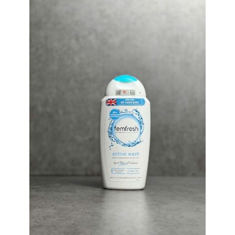 Dung dịch vệ sinh phụ nữ Femfresh Active Wash 250ml - Hàng Anh nhập khẩu, phù hợp cho phụ nữ năng động, không dị ứng, chăm sóc vùng kín tươi trẻ.