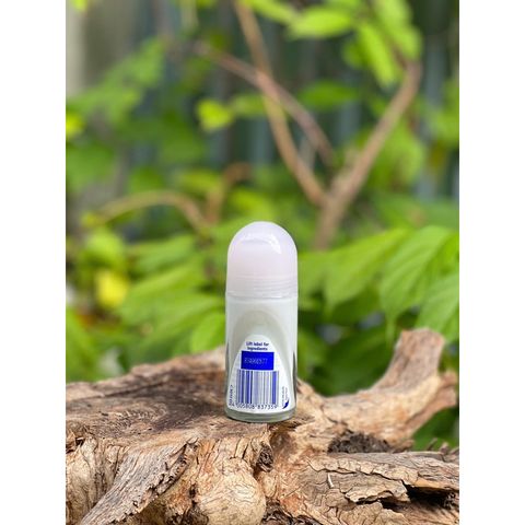 Lăn Khử Mùi Sáng Mịn Nivea Pearl & Beauty 50ml - Sản Phẩm Chính Hãng Hàng Úc, Mang Lại Cảm Giác Tươi Mát và Quyến Rũ